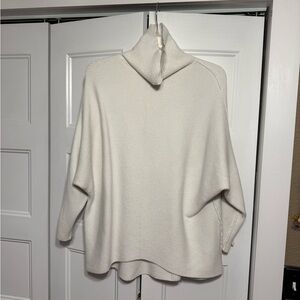 Oversized cream turtleneck